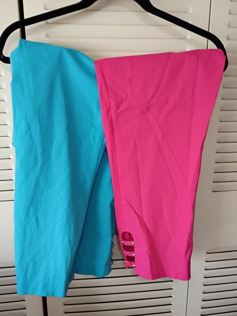 LOT 2 JM COLLECTION Petite Embellished Hem Crop Capri Pants Sz PP Blue Pink